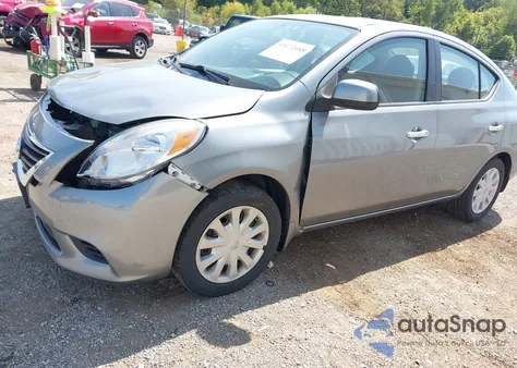 2013 Nissan Versa 1.6 Sv z USA, uszkodzony, nr VIN 3N1CN7AP2DL854017